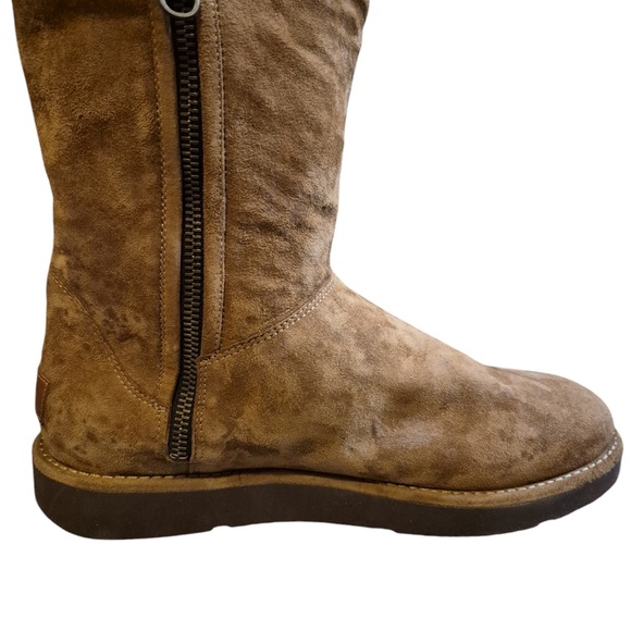 Women’s Tan UGG boots size 10 - Picture 4 of 9
